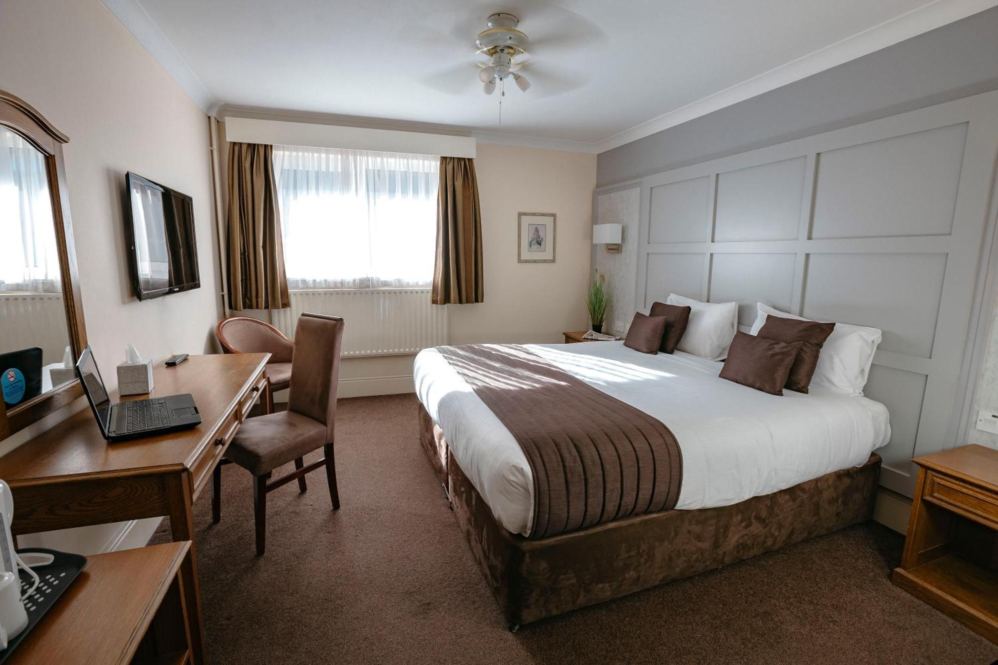 Best Western Manor Hotel Gravesend Exteriör bild